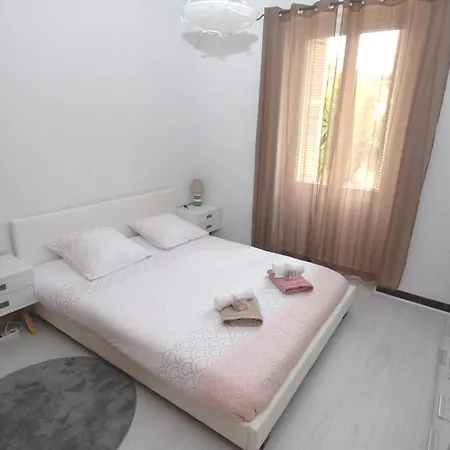 Apartmán **** Sea 1 A 8 Personnes 80m2 A 120m De La ****