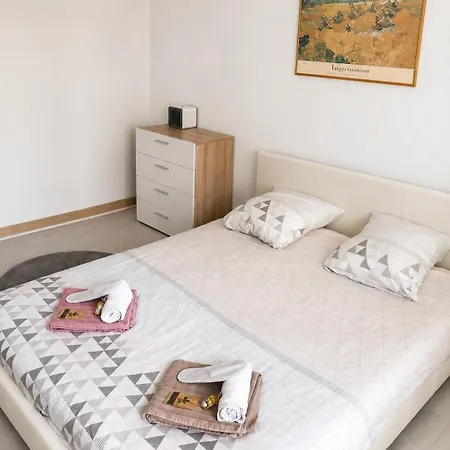 **** Sea 1 A 8 Personnes 80m2 A 120m De La **** Apartment *