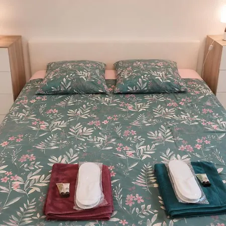 Apartment **** Sea 1 A 8 Personnes 80m2 A 120m De La ****