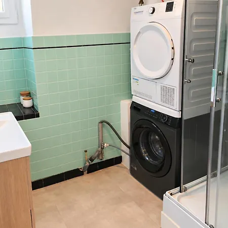 **** Sea 1 A 8 Personnes 80m2 A 120m De La **** Ajaccio (Corsica)