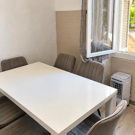 **** Sea 1 A 8 Personnes 80m2 A 120m De La **** Ajaccio (Corsica)