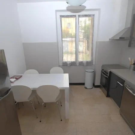 Apartamento **** Sea 1 A 8 Personnes 80m2 A 120m De La **** Ajaccio (Corsica)