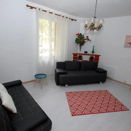 **** Sea 1 A 8 Personnes 80m2 A 120m De La **** דירה אז'אקסיו