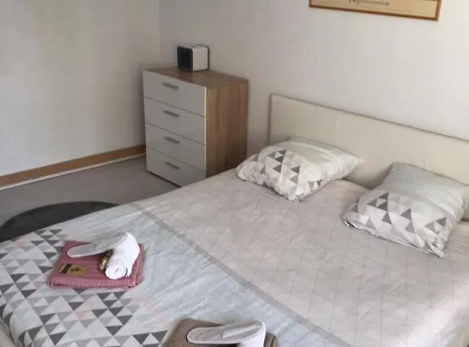 **** Sea 1 A 8 Personnes 80m2 A 120m De La **** * Аяччо