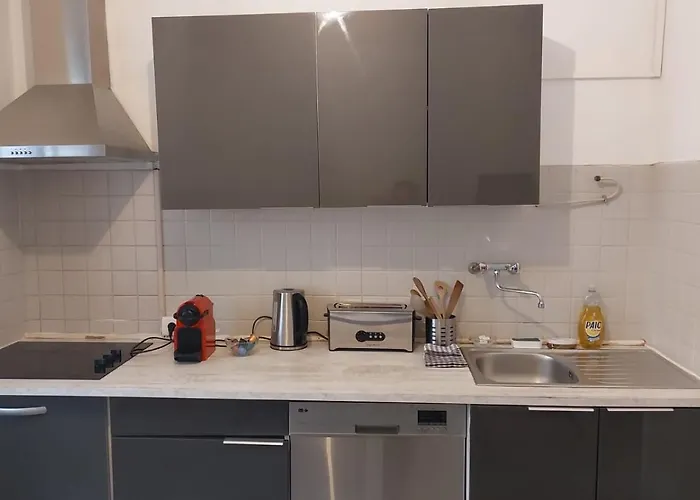 **** Sea 1 A 8 Personnes 80m2 A 120m De La **** Апартаменты