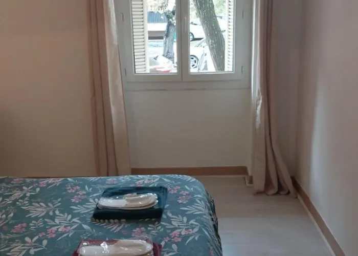 Апартаменты **** Sea 1 A 8 Personnes 80m2 A 120m De La **** *