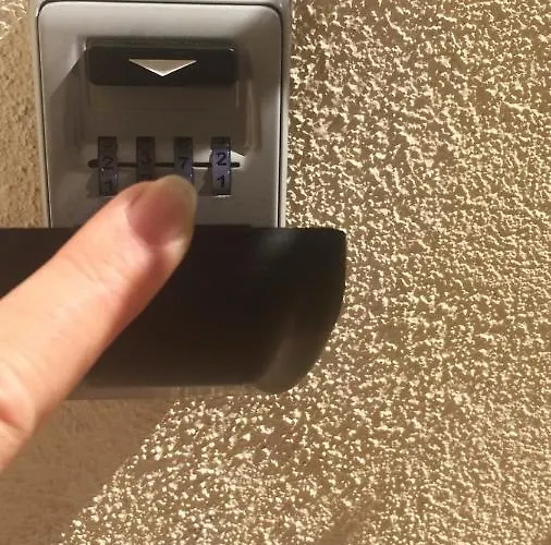 Апартаменты **** Sea 1 A 8 Personnes 80m2 A 120m De La **** Аяччо